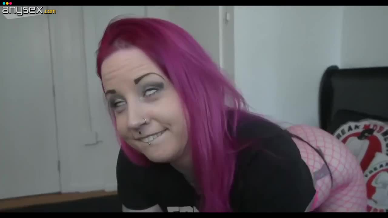 Big ass punk is getting her sweet pussy fucked by a bbc guy in POV Free Porn Videos | ePornAny.