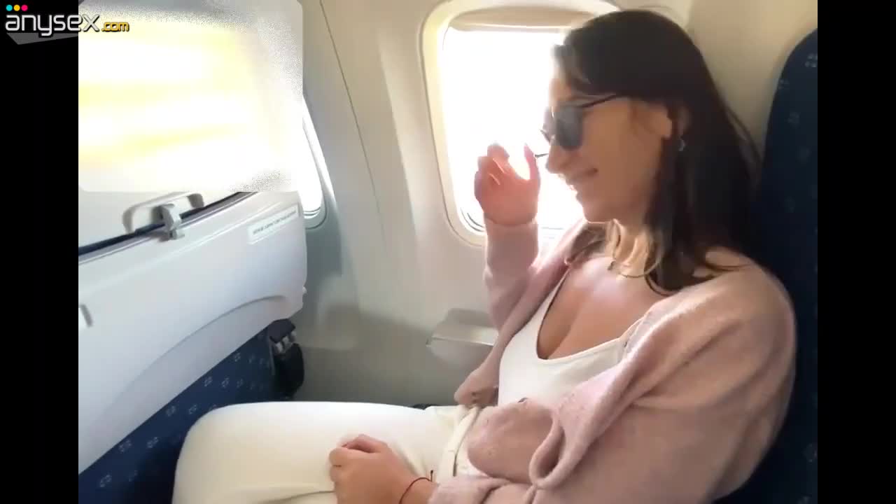 Busty beauty enjoyed a public solo and a vivid orgasm in the airplane toilet. Free Porn Videos | ePornAny.