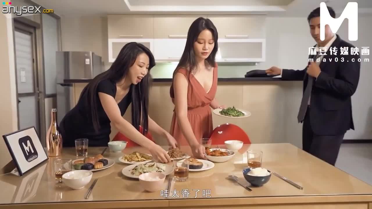 Two chinese MILFs are pleasing turned on men during a Mid-Autumn Festival Free Porn Videos | ePornAny.