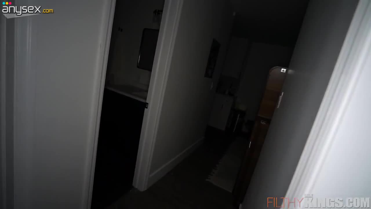 Giving the curly bitch Gem Jewels the impromptu fucking in the bathrooms Free Porn Videos | ePornAny.