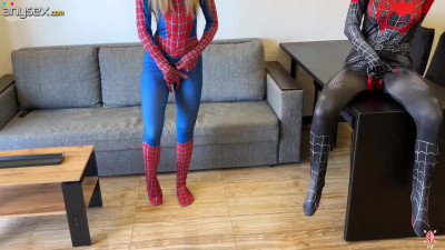 Two Sexy Fit Spidergirls Masturbate In the Living-room & Squirt Like Crazy