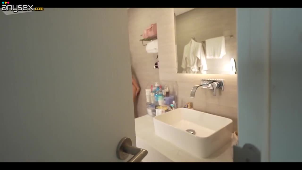Stepson was home at the right time for a desperate for cock milf POV Free Porn Videos | ePornAny.
