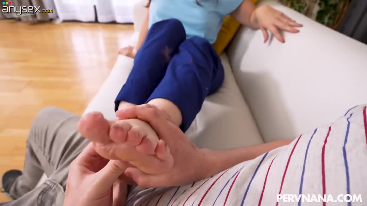 Energetic mature redhead spins on dick like a fidget spinner! Free Porn Videos | ePornAny.
